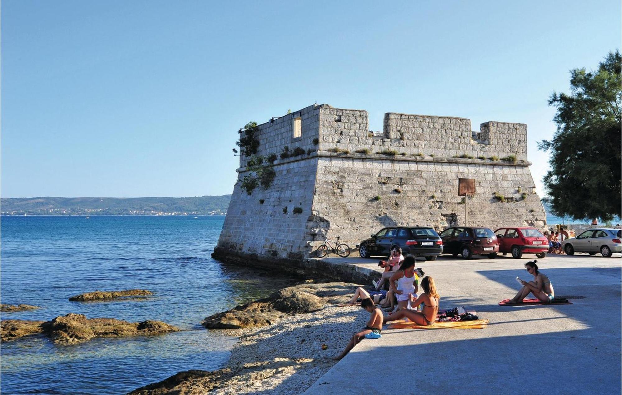 Nice Apartment In Kastel Stafilic With Sauna Kaštela Exterior foto
